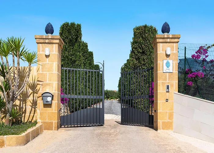 Villa Pigna Blue La Banca